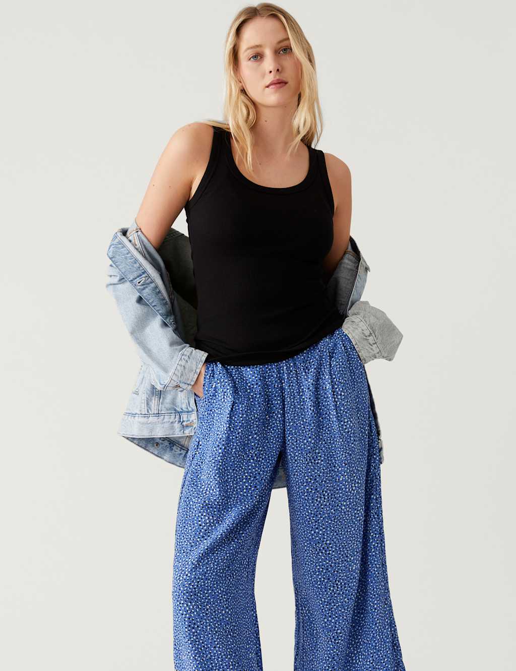 Printed Wide Leg Cropped Trousers image 3