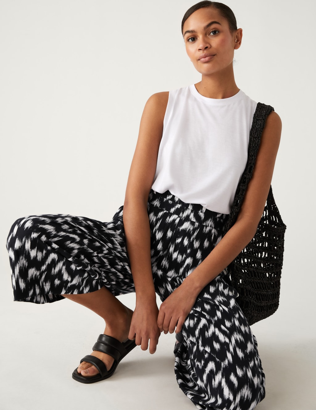 Printed Wide Leg Cropped Trousers image 2