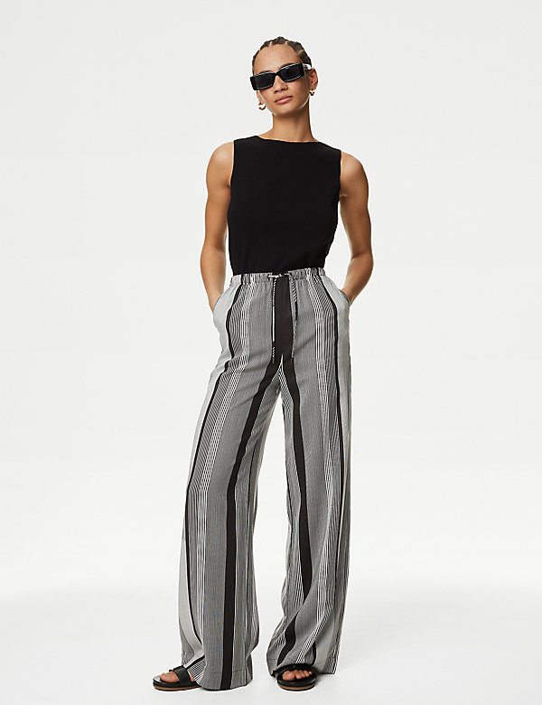 Printed Wide Leg Trousers - NO
