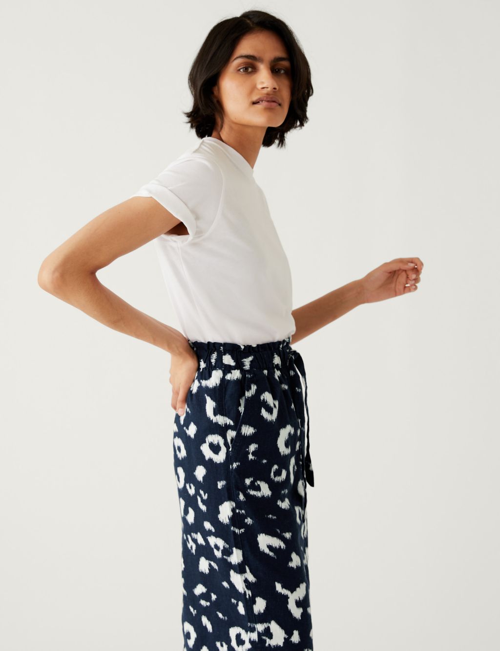 Linen Rich Midi Skirt image 4