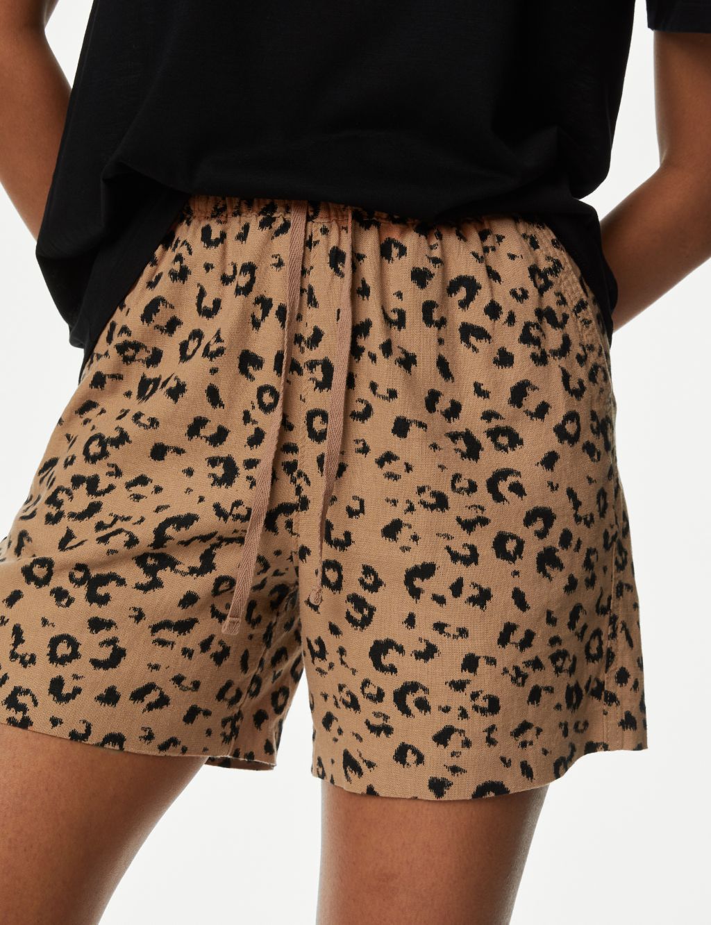 Linen Rich Shorts image 3