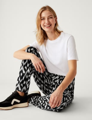 

Womens M&S Collection Jersey Printed Tapered Trousers - Black/White, Black/White