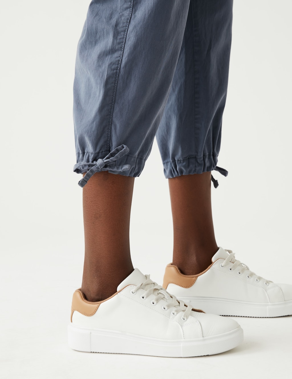 Lyocell Rich Cargo Cropped Trousers image 3