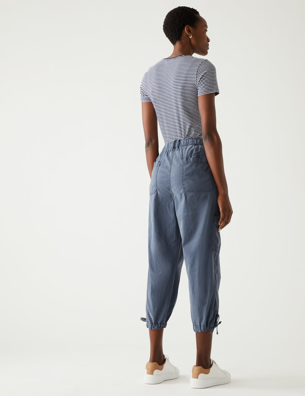 Lyocell Rich Cargo Cropped Trousers image 4