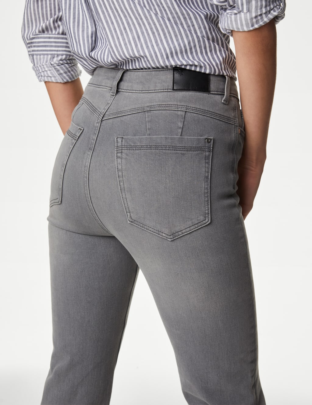 Straight Leg Jeans - Deep Grey