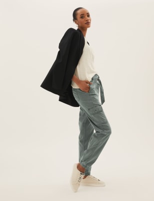

Womens M&S Collection Schmal zulaufende Cargohose mit hohem Tencel™-Anteil - Dark Khaki, Dark Khaki