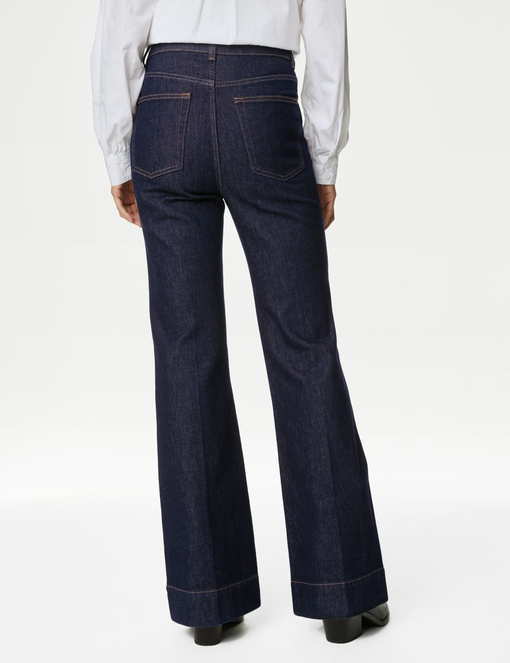 Patch Pocket Flare High Waisted Jeans image 4