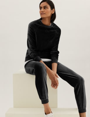 

Womens M&S Collection Knöchellange, schmal zulaufende Velour-Jogginghose - Black, Black