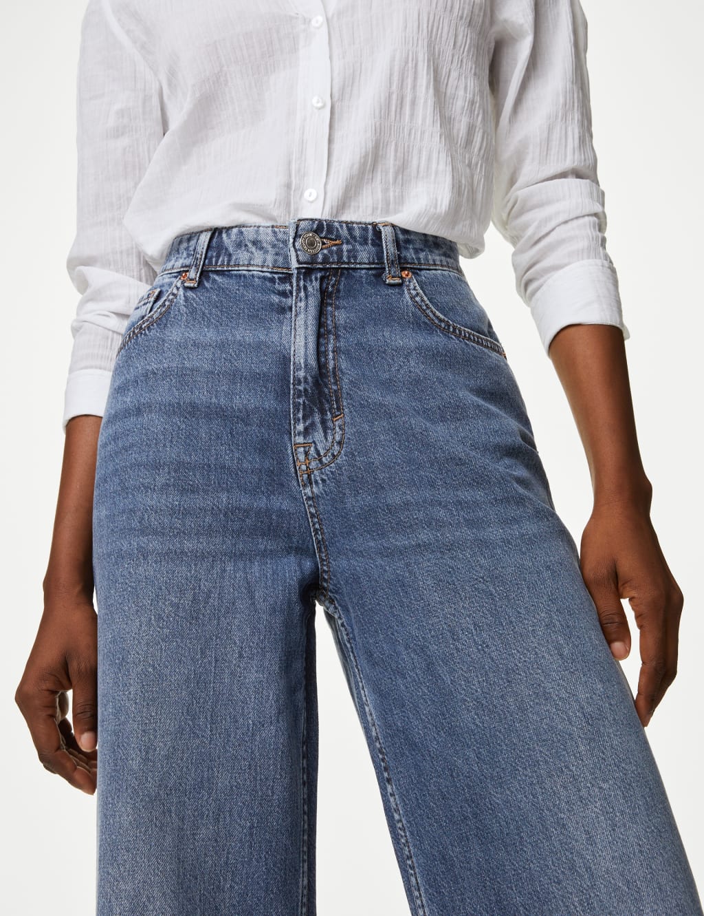 Lyocell™ Blend Mid Rise Wide Leg Jeans image 4