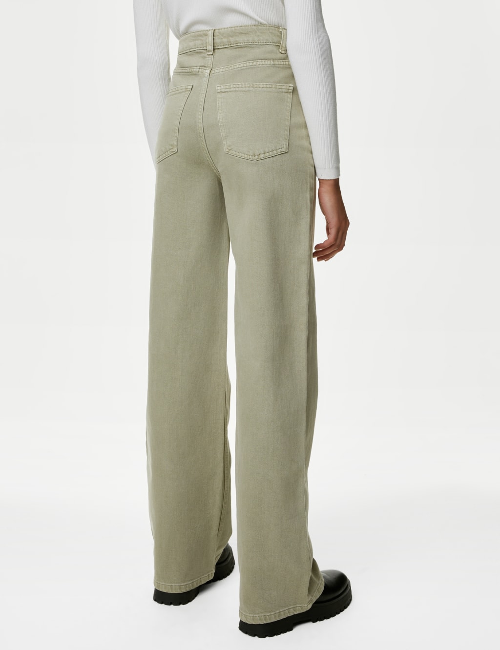 The Wide-Leg Jeans image 4