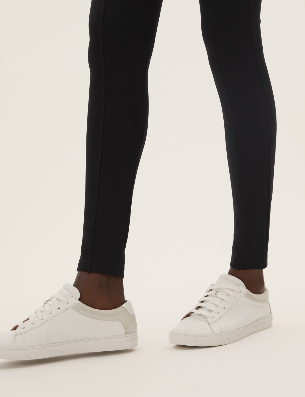 Magic Shaping High Waisted Leggings image 5