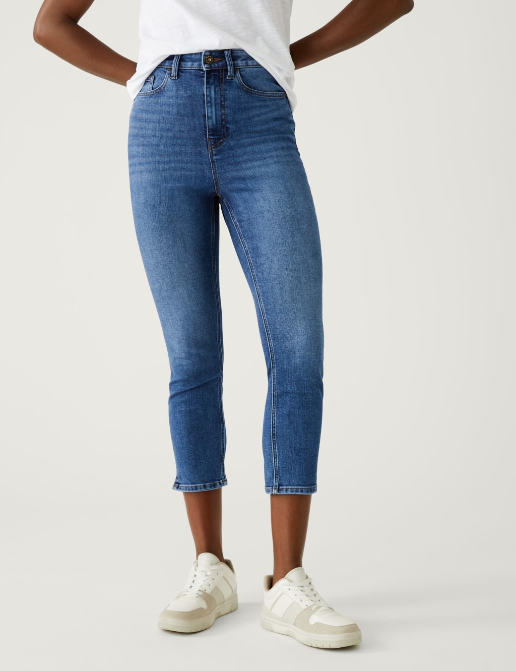Supersoft High Waisted Skinny Cropped Jeans image 2