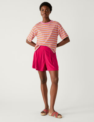 

M&S Collection Pantalón corto con pinzas de cintura altaWomens - Fuchsia, Fuchsia
