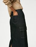 Kapsáčová džínová midi sukně