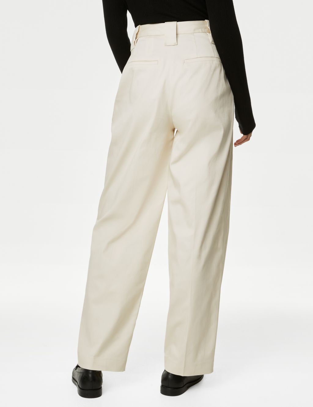 Lyocell Rich Pleated Wide Leg Trousers image 5