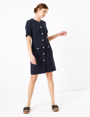 Robe en tweed longueur genou &agrave; carreaux