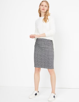 Check 2025 pencil skirt