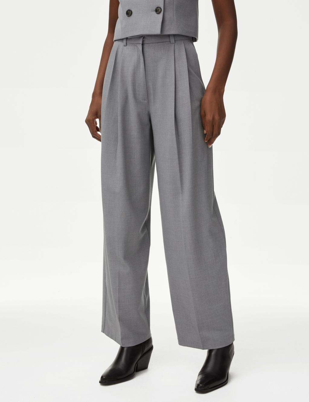 Pleat Front Relaxed Wide Leg Trousers image 3