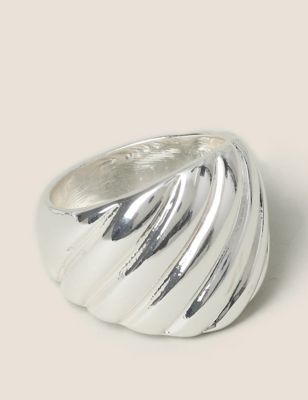 M&S Womens Silver Waved Ring - S-M, Silver