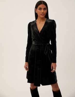 

Womens M&S Collection Velvet V-Neck Knee Length Wrap Dress - Black, Black