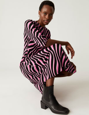 

Womens M&S Collection Gestreiftes Midi-Teekleid mit Rundhalsausschnitt - Pink Mix, Pink Mix