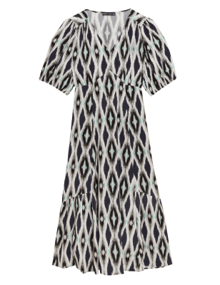 

M&S Collection Vestido de tarde estampado a media pierna de manga abullonada de escote en picoWomens - Blue Mix, Blue Mix