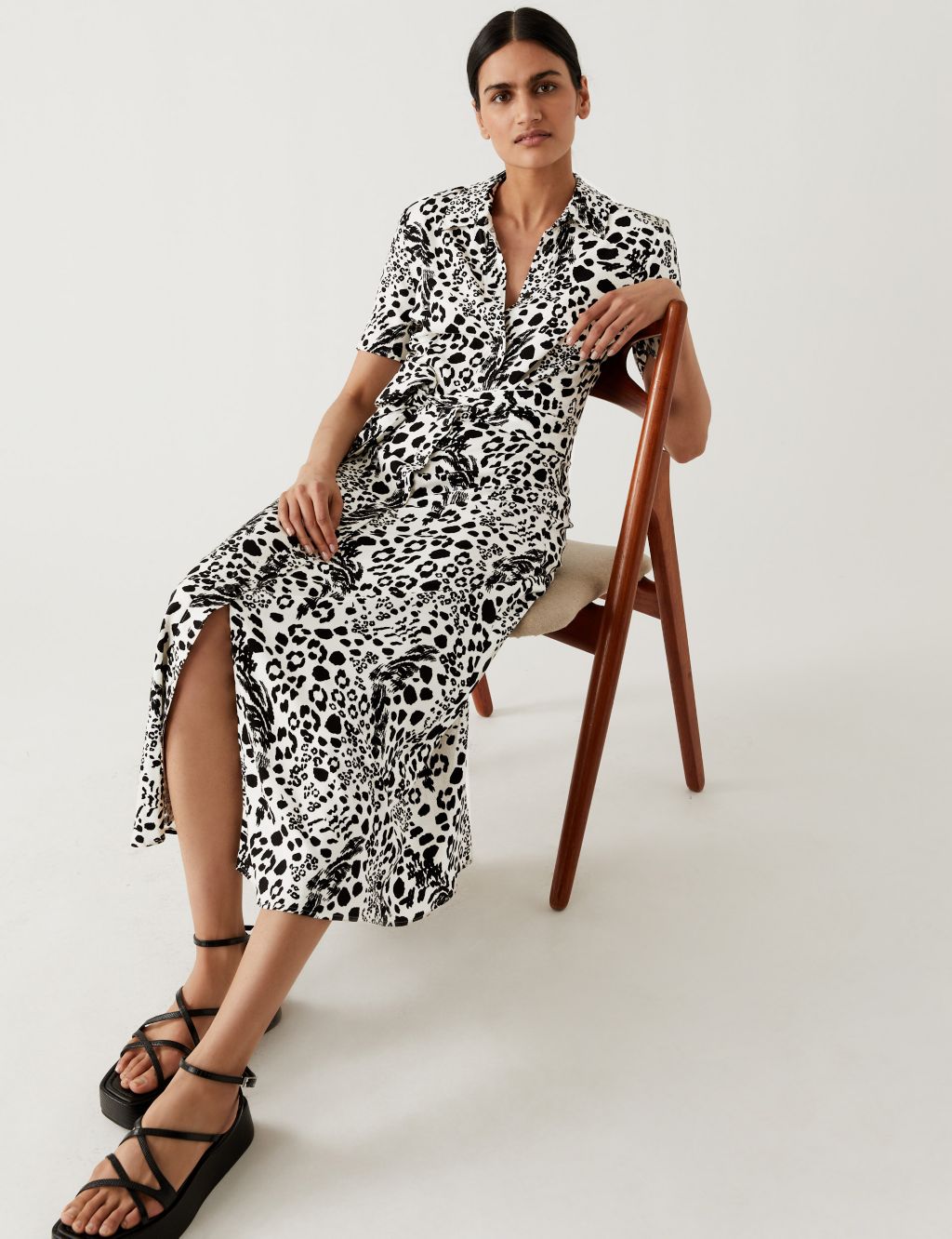 Printed Tie Front Midaxi Shirt Dress image 1