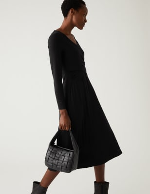 

Womens M&S Collection Drapiertes Midi-Skaterkleid mit V-Ausschnitt - Black, Black