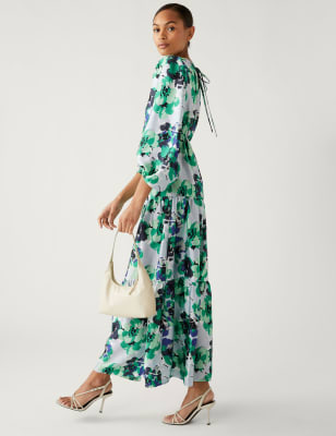 

Womens M&S Collection Tailliertes Maxikleid mit Blumenmuster und Rundhalsausschnitt - Blue Mix, Blue Mix