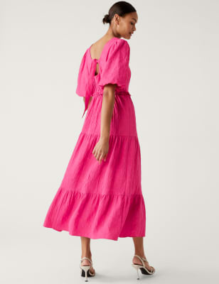 

Womens M&S Collection Geblümtes Midikleid aus Jacquard mit eckigem Ausschnitt - Pink, Pink