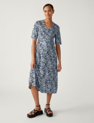 

Womens M&S Collection Gemustertes Midi-Wickelkleid aus Jersey mit V-Ausschnitt - Multi, Multi
