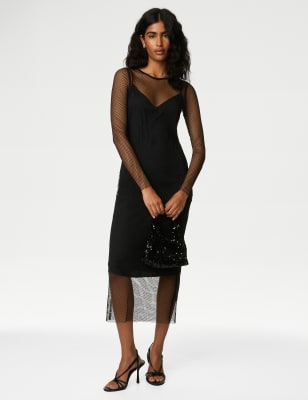 Petite robe discount noire coupe droite