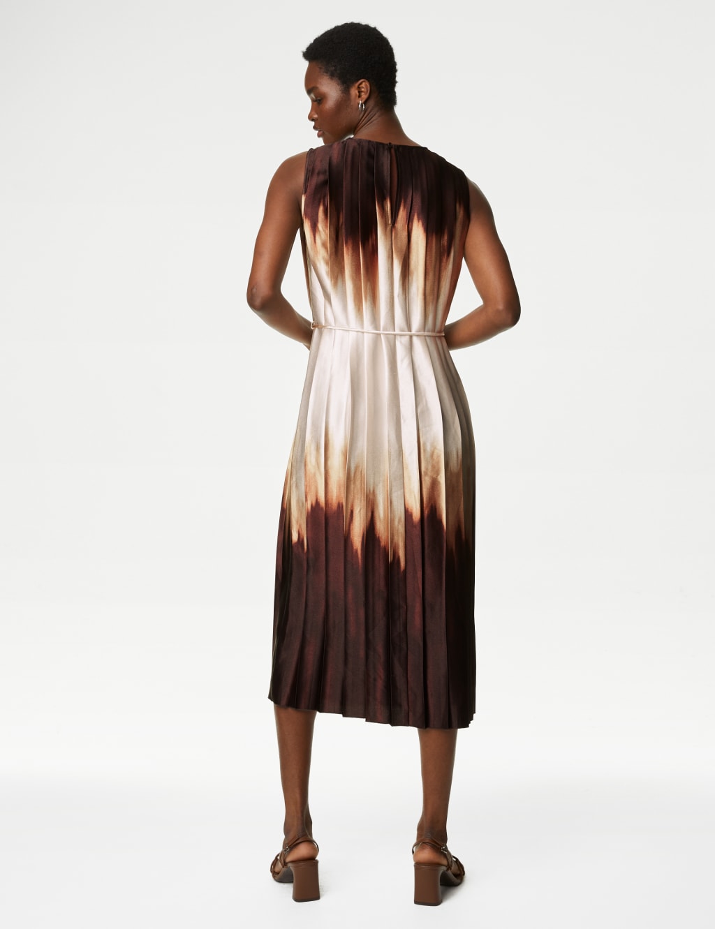 Ombre Round Neck Pleated Midi Column Dress image 5