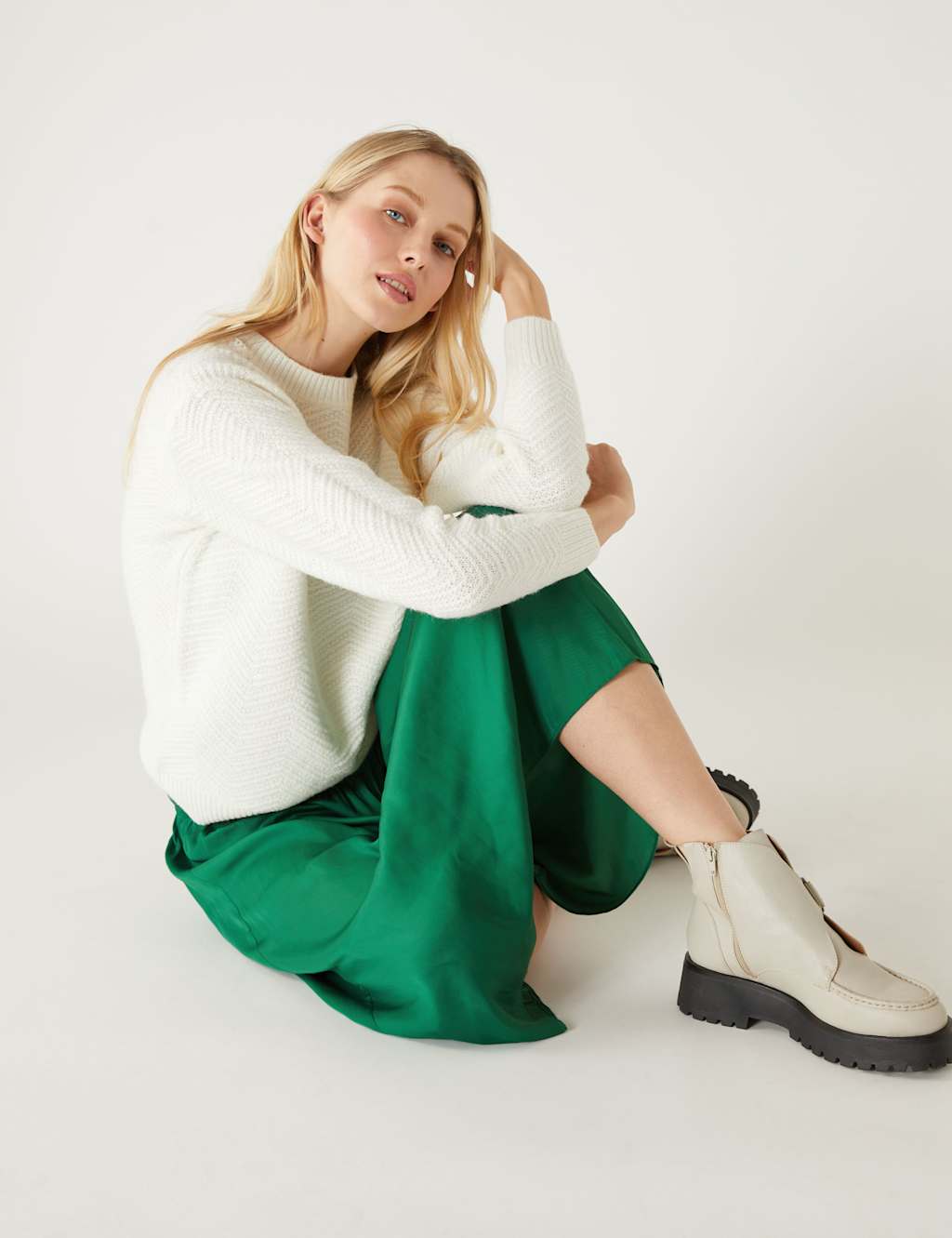 Pleated Midaxi Skirt image 5