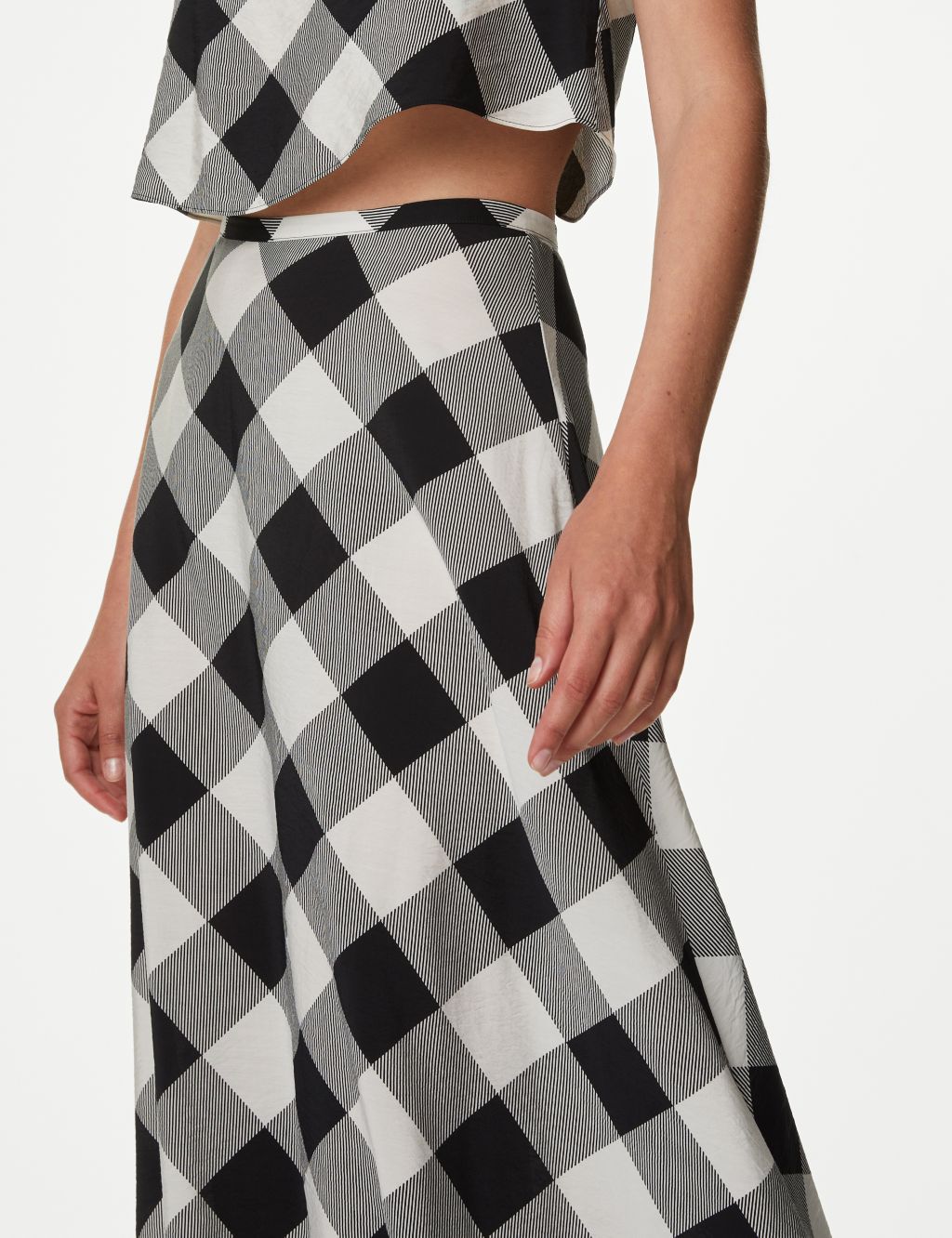 Checked Maxi A-Line Skirt image 4