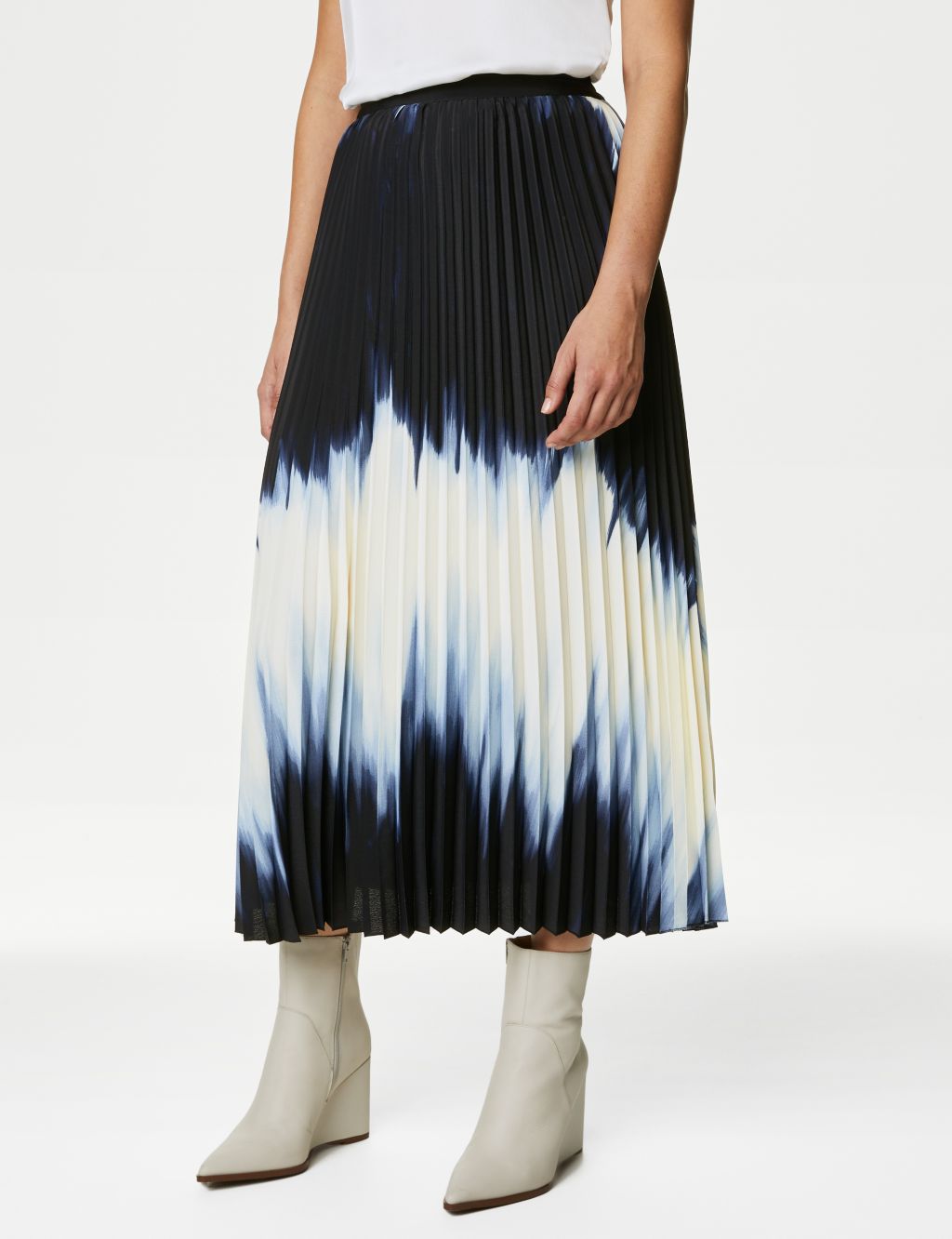 Ombre Pleated Midaxi Skirt image 4