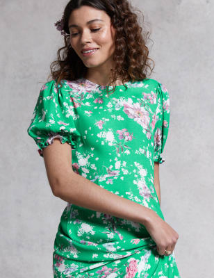 green floral puff sleeve tea dress