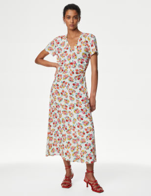 

M&S Collection Vestido de tarde maxi a media pierna floral de escote en pico con fruncidoWomens - Red Mix, Red Mix
