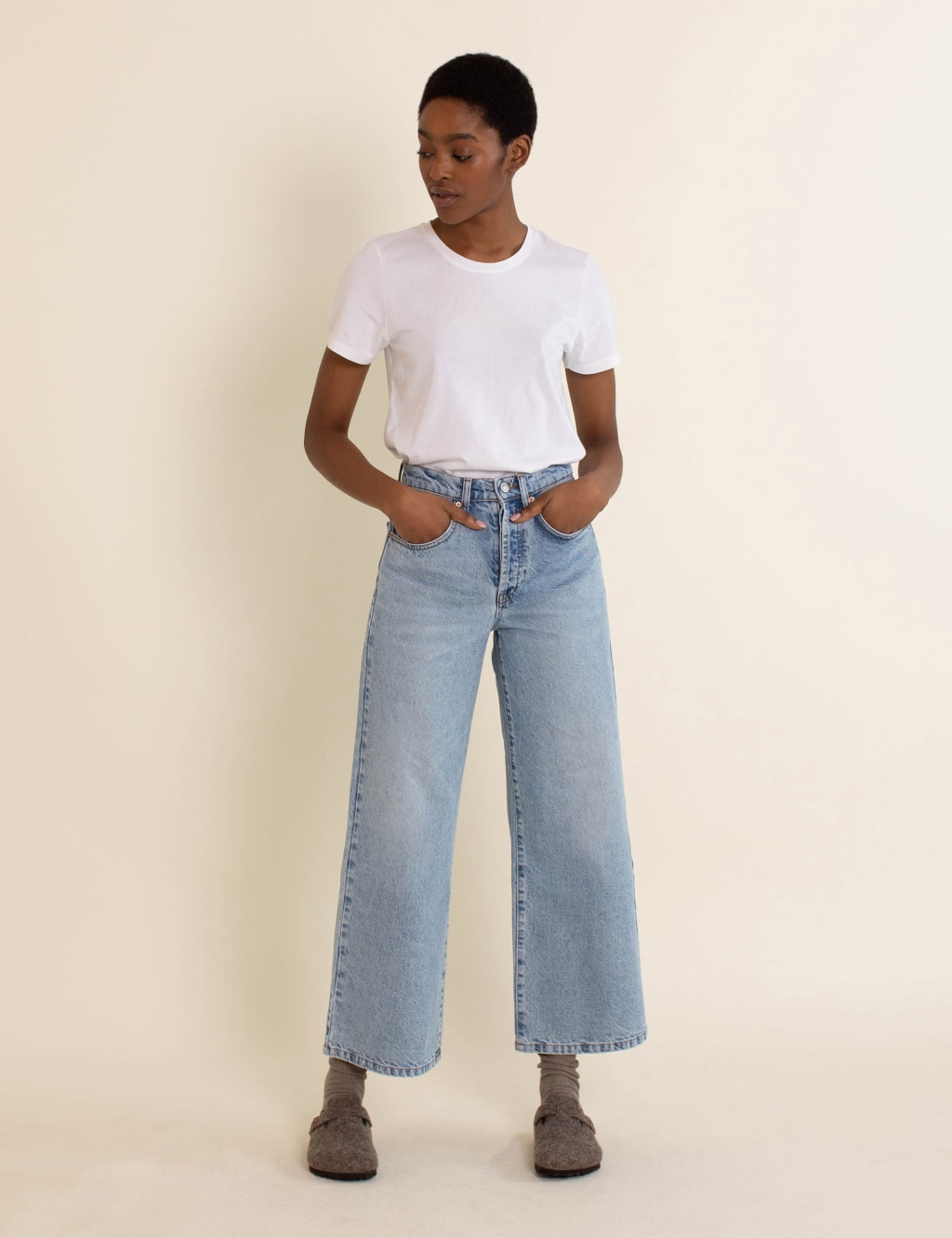 Women s Wide Leg Jeans M S