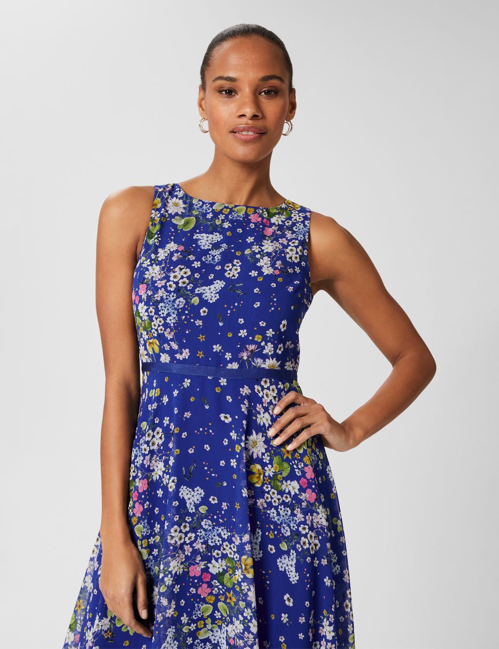 Carly Floral Sleeveless Midi Waisted Dress image 3