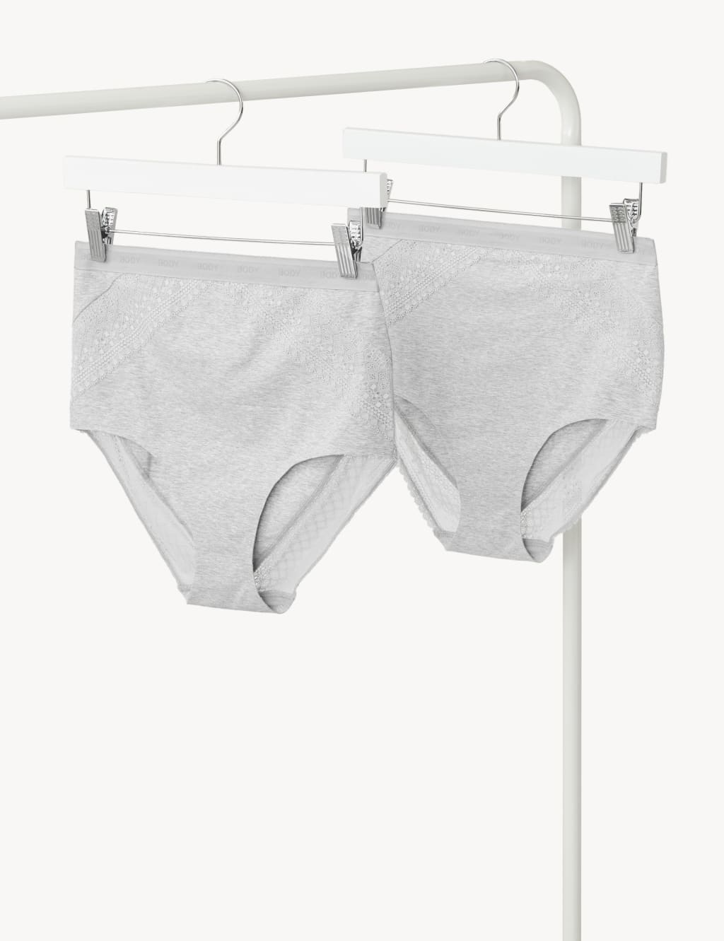 2pk Cotton Rich Light Control Full Briefs image 1