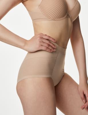 M&S high-waisted knickers that 'pull your tummy in' now only £10 in huge  shapeware sale - MyLondon