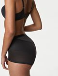 Culotte emboîtante à maintien ferme sans coutures apparentes, dotée de la technologie Body Define™