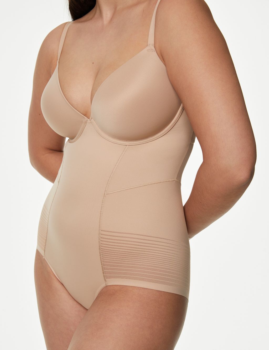 Firm Control Cool Comfort™ No VPL Plunge Body image 3