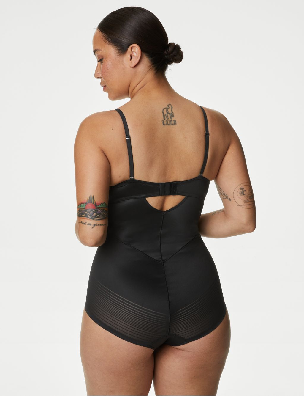 Firm Control Cool Comfort™ No VPL Plunge Body image 4