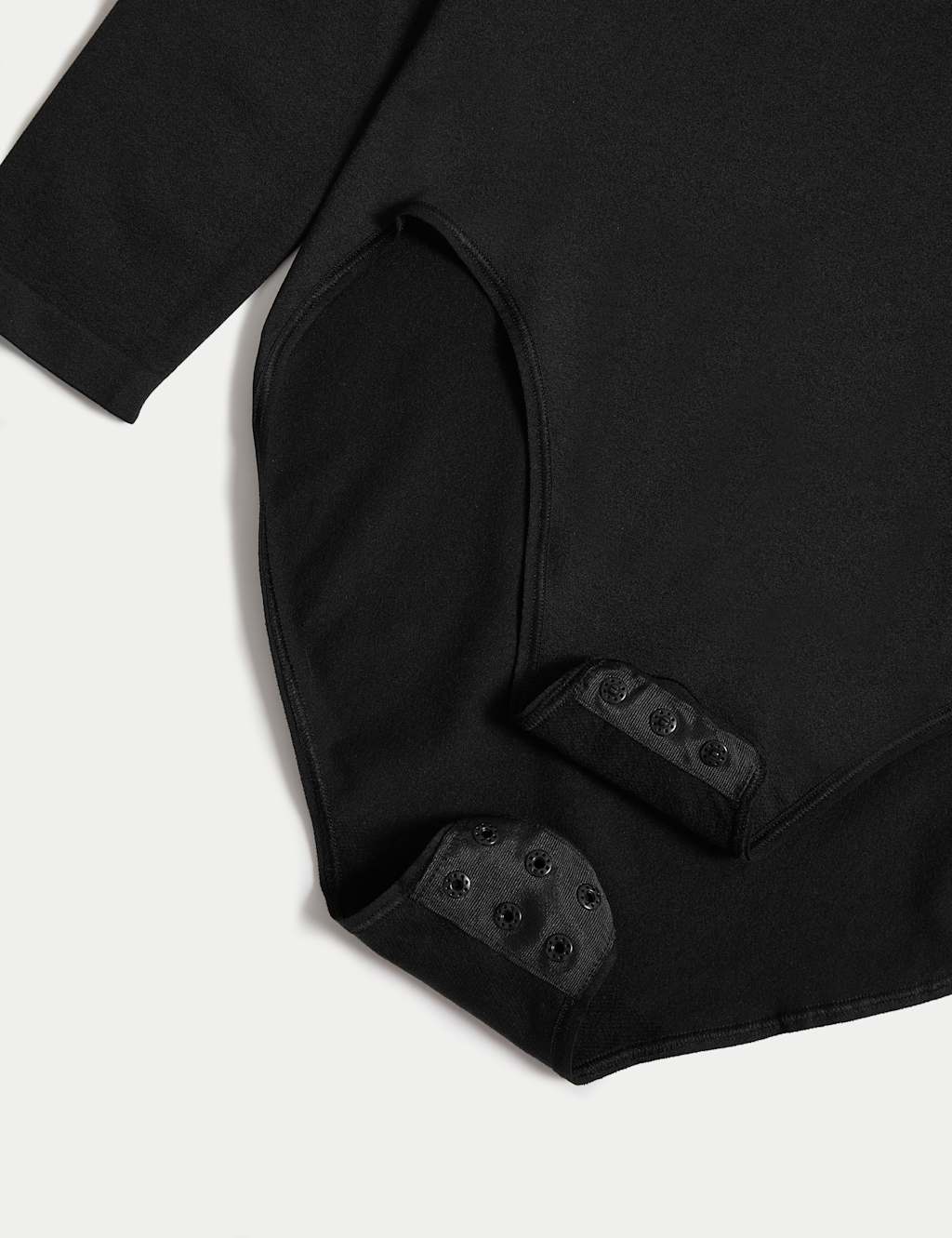Smoothing Cool Comfort™ Shaping Body image 6