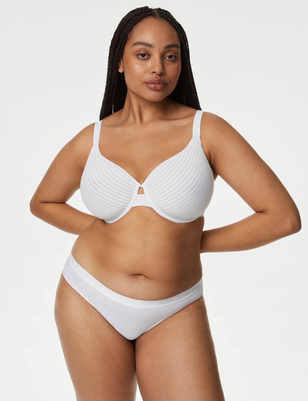 Body Define™ Wired Spacer Full Cup Bra A-E image 5