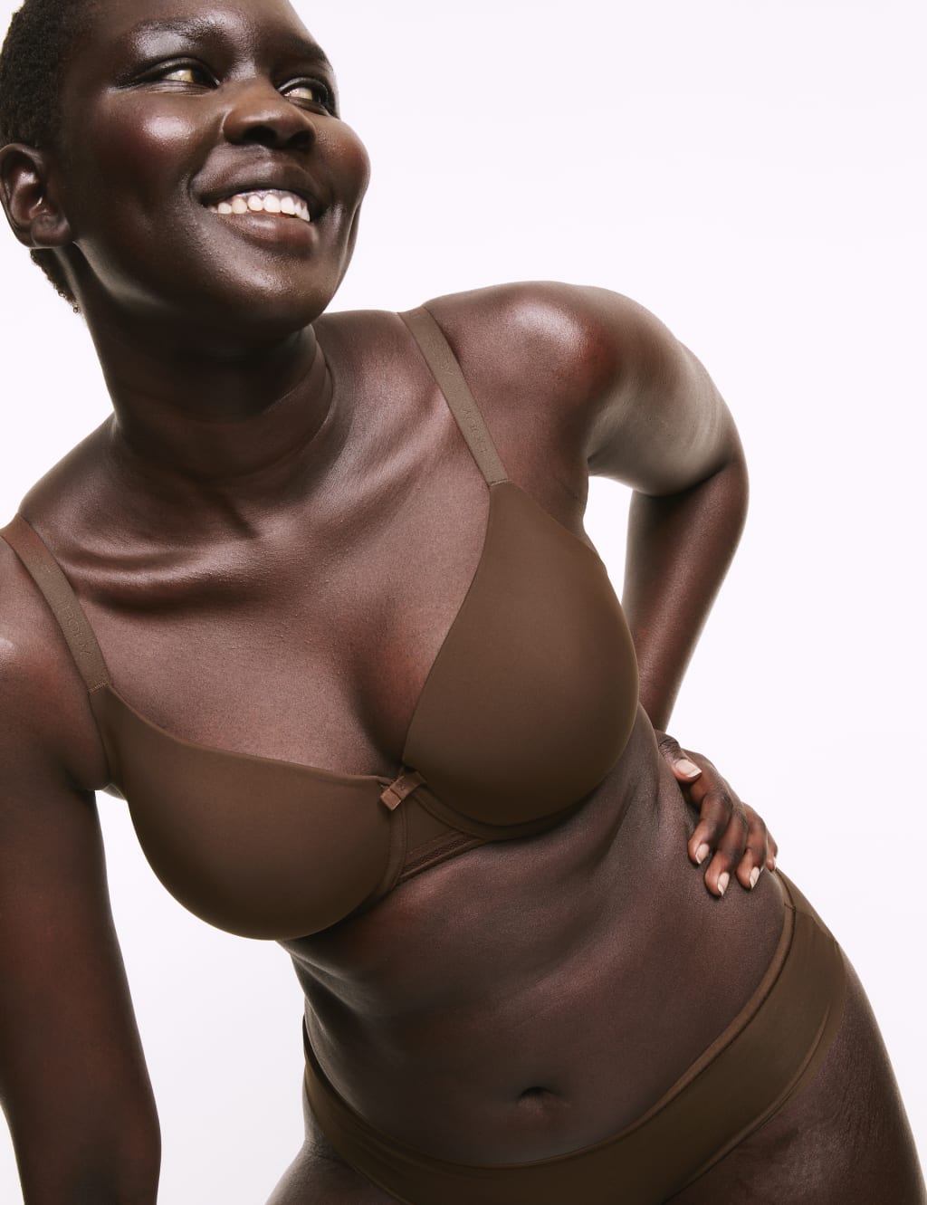 Flexifit™ Wired Full-Cup T-Shirt Bra A-E image 1