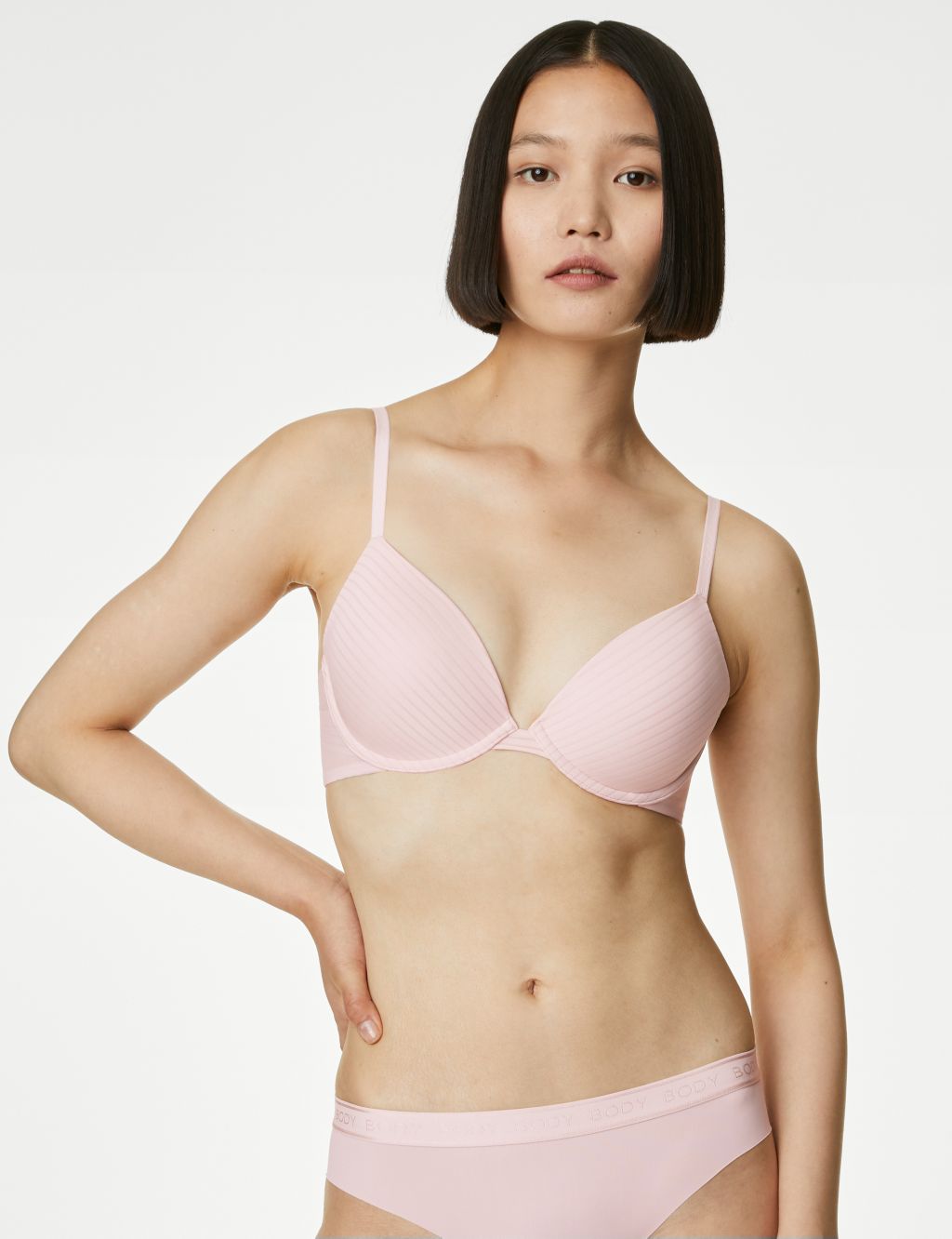 Padded Non-Wired T-Shirt Bra In Hot Pink, Bras :: All Bras Online Lingerie  Shopping: Clovia