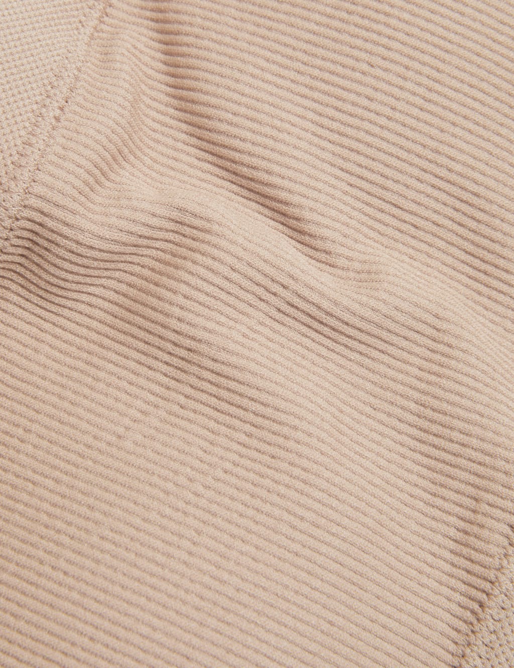 Seamless Non Wired Bandeau Bra image 4